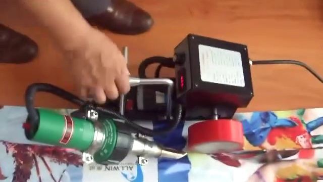 Машинка для сварки баннера TOP 2000B смотреть онлайн