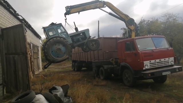 Увезли в металлолом школьный трактор(т-40) 7 ноября 2020 г. смотреть онлайн