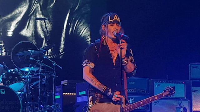 Hollywood Vampires - Heroes (Guitar Backing Track) смотреть онлайн