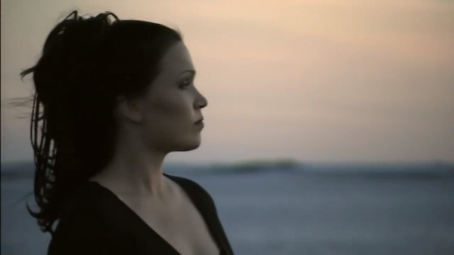 Nightwish - Over The Hills And Far Away _x264 смотреть онлайн