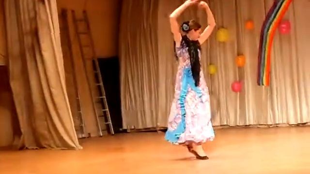 SPANISH LESSONS 9 ( УРОКИ ИСПАНСКИХ ТАНЦЕВ) 2010 смотреть онлайн