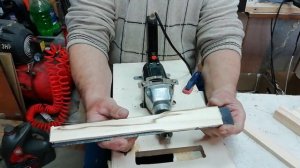 Простое приспособление для сверления боковых брусков пчелиных рамок