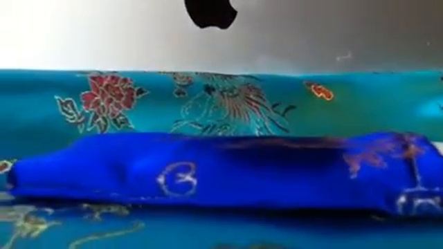 "Skil Air - Blue Dragon". Шелковый iphone чехол. смотреть онлайн