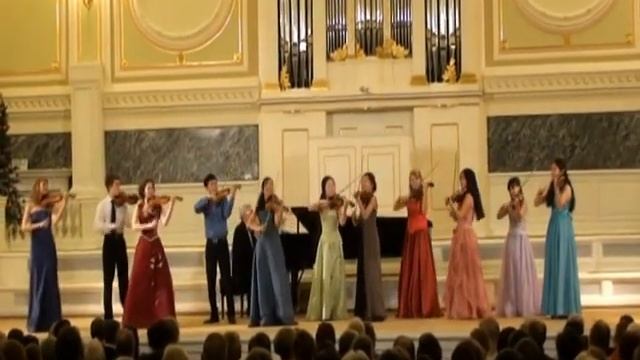 Виртуозы Якутии в Санкт Петербургской Капелле Песня про Ёлочку, 03 01 2012 смотреть онлайн