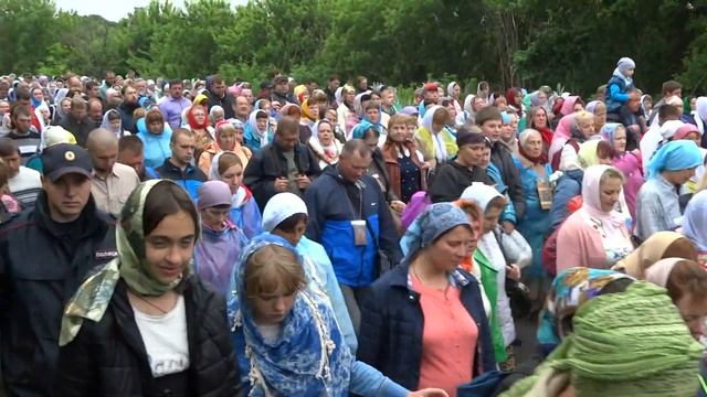 10 июня 2017 Крестный ход с Пряжевской чудотворной иконой Божией Матери Горналь-Суджа смотреть онлайн