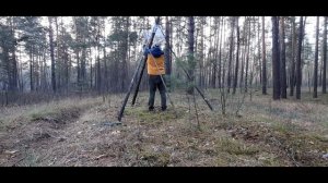 Как построить укрытие в лесу за 20 минут | поход в лес | шалаш из стрейч плёнки