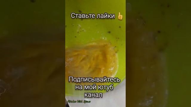 пышный омлет со шпинатом на сковороде смотреть онлайн