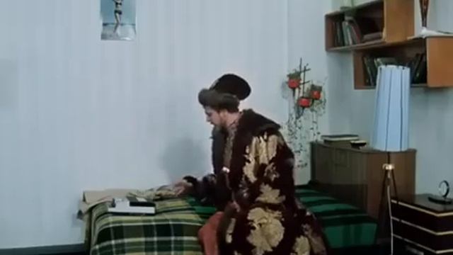 Из кф "Иван Васильевич меняет профессию" (Владимир Высоцкий - Эх, Раз) смотреть онлайн