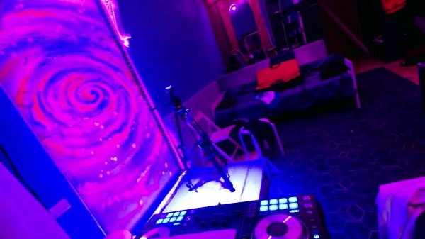 AVI STREAMING TEST and Live Perfomance