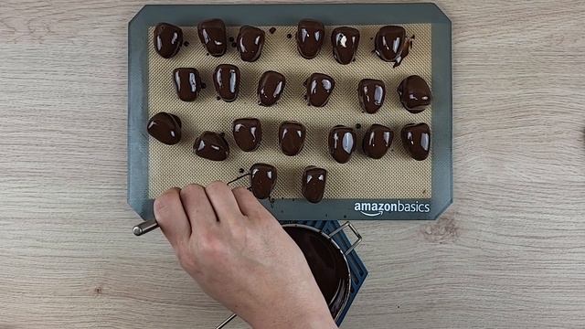 No bake Oreo acorns - the perfect fall ? dessert *Bea's Bites* смотреть онлайн
