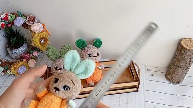 Связала большого зайца. Приглашаю на онлайн по Морковным зайчатам. смотреть онлайн