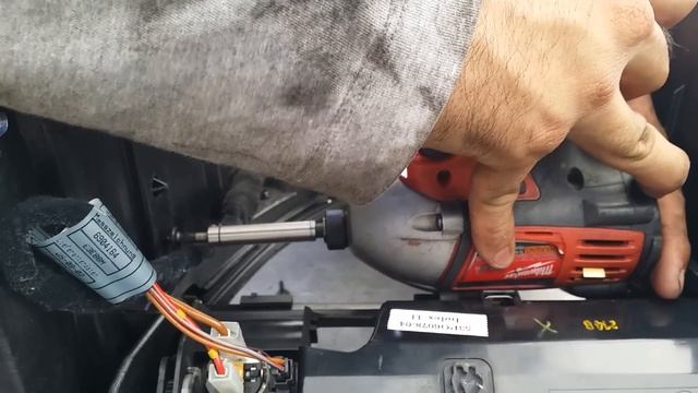 BMW E53 X5 Center Console Removal E53
