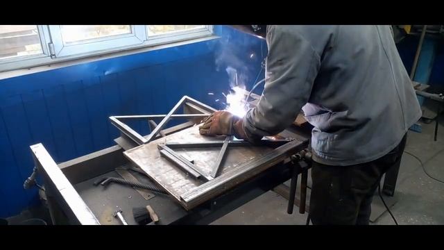 Качественные табуретки для кухни. Обзор + Технический процесс #табурет #табуретсвоимируками