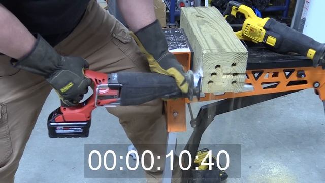DEWALT XR Power Detect 20V Reciprocating Saw DCS368 Vs Flexvolt 60v DCS389 Vs Milwaukee Fuel 2721-2 смотреть онлайн