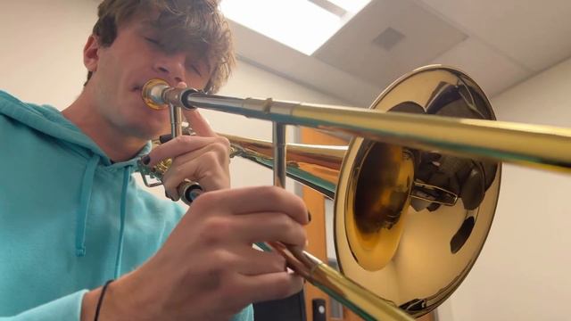 Blue Monk on Bass Trombone смотреть онлайн