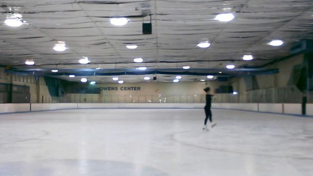 Вращение на одной ноге (one foot spin) смотреть онлайн