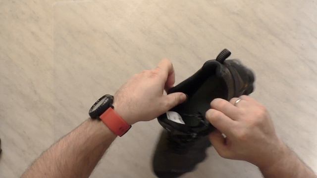 Армейские кроссовки БТК