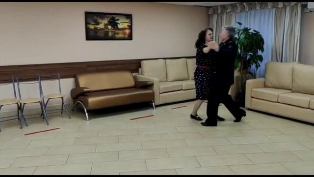 Танго, танцуют участники "Московского долголетия" смотреть онлайн