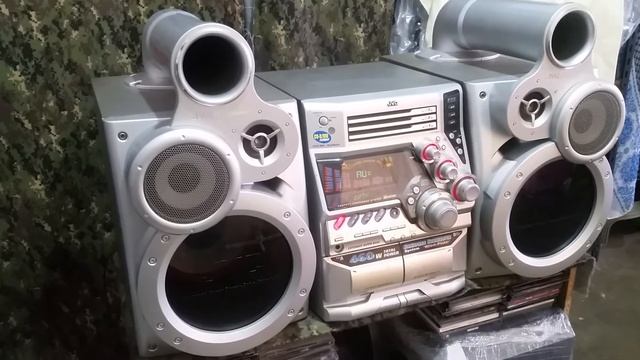 Jvc mx-Gt90 (Akon - Lonely) смотреть онлайн