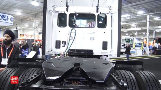 2023 Kenworth T680E Battery Electric - Exterior And Interior - Truck World 2022, Toronto смотреть онлайн