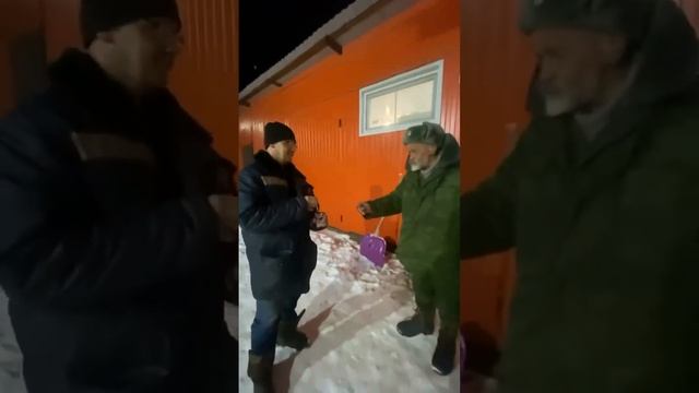 Накал и хитрости перед игрой в шахматы:) смотреть онлайн