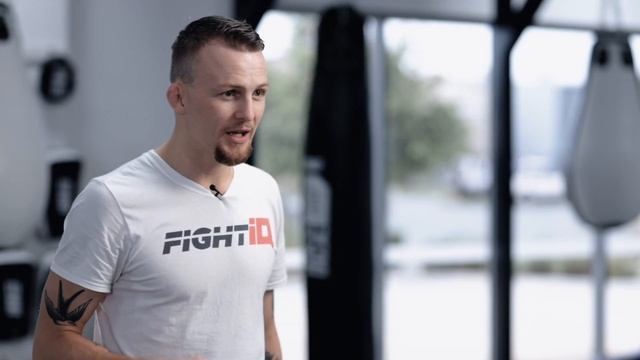 Don’t Fight Fair (Mechanics, Angles and Gravity) - Fight Smart Lesson 1/8 смотреть онлайн