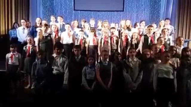 Когда уйдем со школьного двора. ХОР 2а, 4а, 6б, 8а, 11а смотреть онлайн