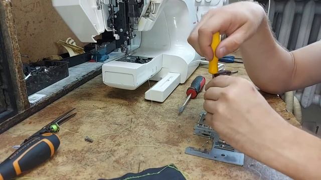 Швейная машина Janome петляет снизу смотреть онлайн