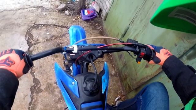 Питбайк на автомате за 13000₽ | Обзор и покатушка на Motoland смотреть онлайн
