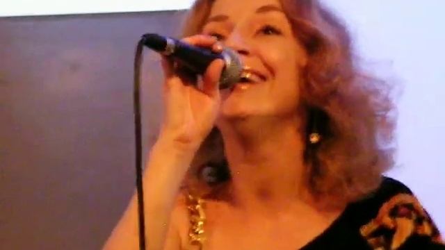 ЖУРФАК КАФЕ - 1 мая 2011г. Kroll Jazz Trio -4 смотреть онлайн