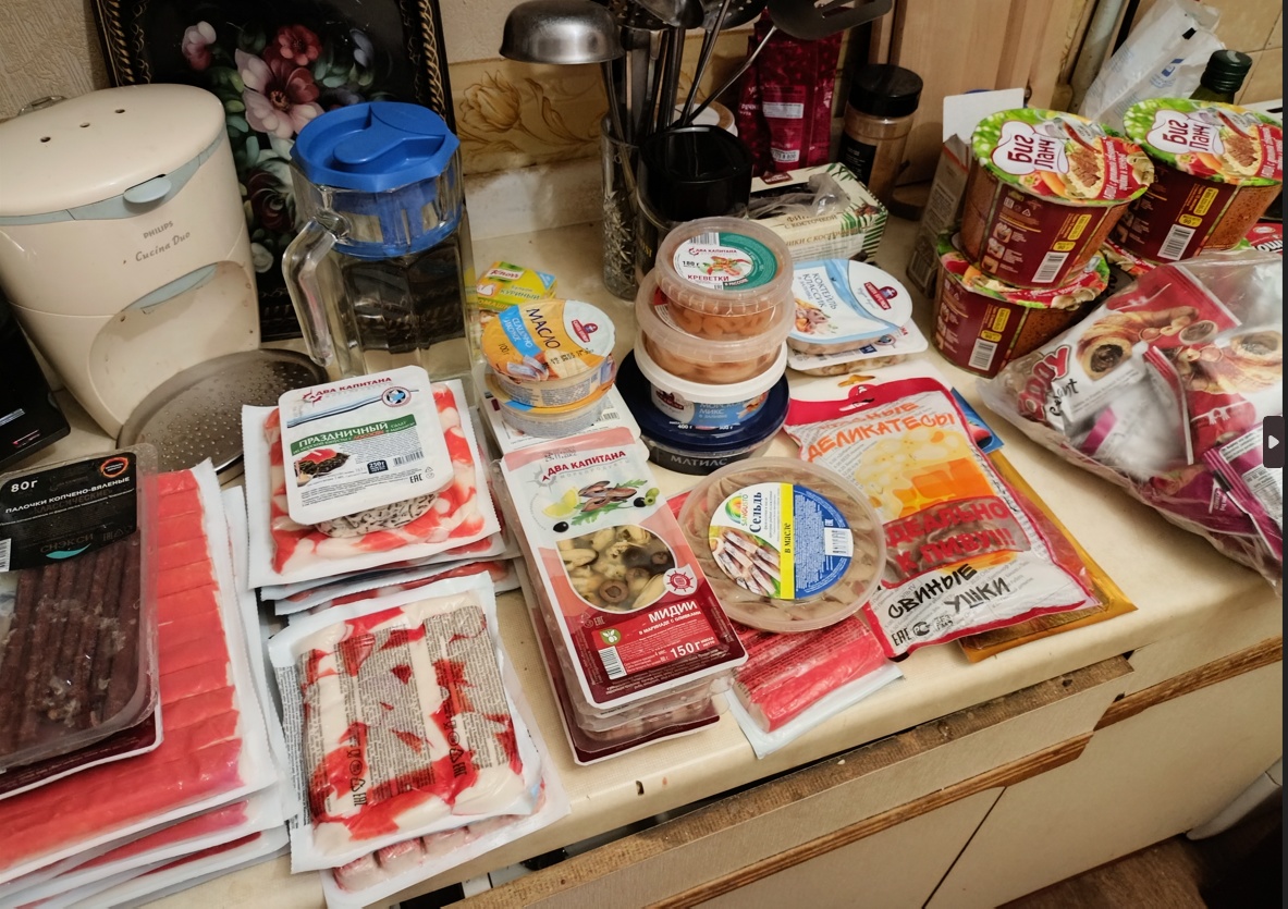 Как я зарабатываю лазая по мусоркам Москвы смотреть онлайн