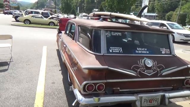 1960 Chevrolet Kingswood Wagon Pigeon Forge Rod Run смотреть онлайн