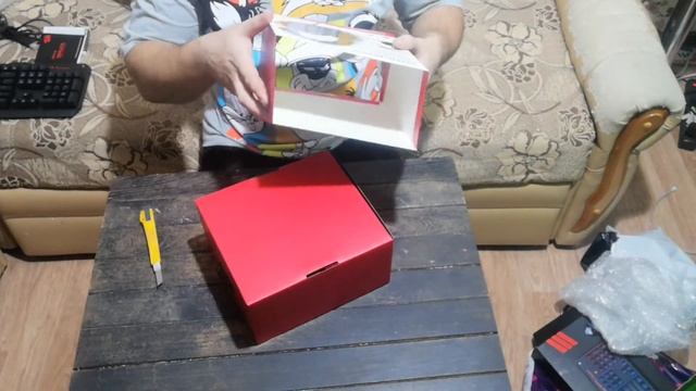 Распаковка Клавиатуры REDRAGON VARUNA И Наушники HYPERX CLOUD ALPHA смотреть онлайн