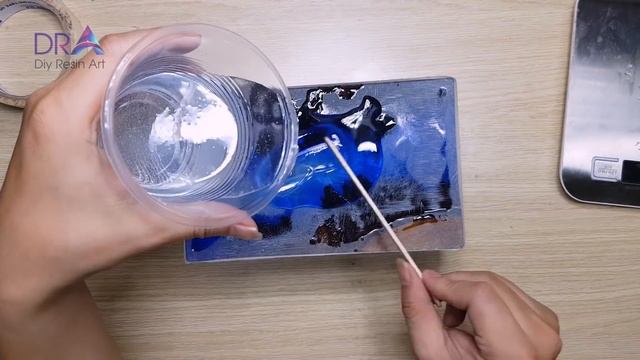 Easy making Epoxy Resin lamp | Diy Resin Art смотреть онлайн