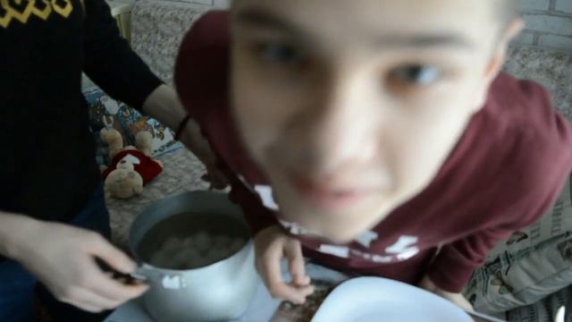 ВАРИМ ПЕЛЬМЕНИ 10 ЧАСОВ смотреть онлайн