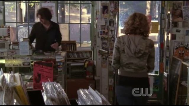 one tree hill - peyton and max at the record store смотреть онлайн