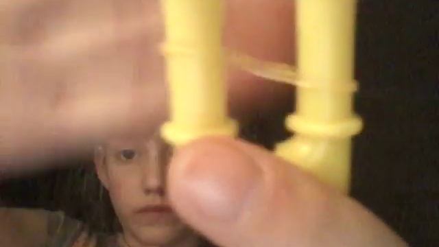 Как сплести из резинок перо смотреть онлайн