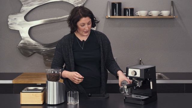 DeLonghi Stilosa EC260 Espresso Machine | Crew Review смотреть онлайн