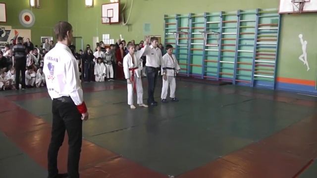 Универсальный бой, лайт, юноши, Уфа, 2012г. ч. 2.mp4 смотреть онлайн