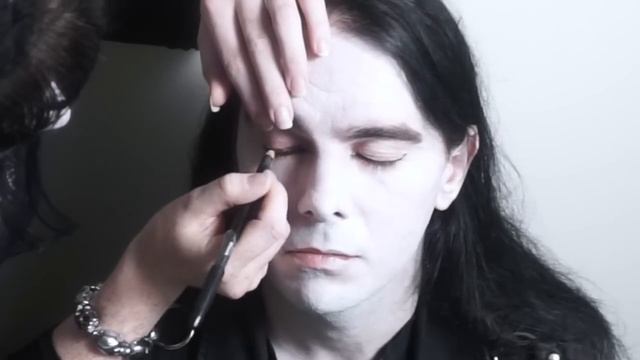 Goth Makeup Tutorial for Guys! | Black Friday смотреть онлайн