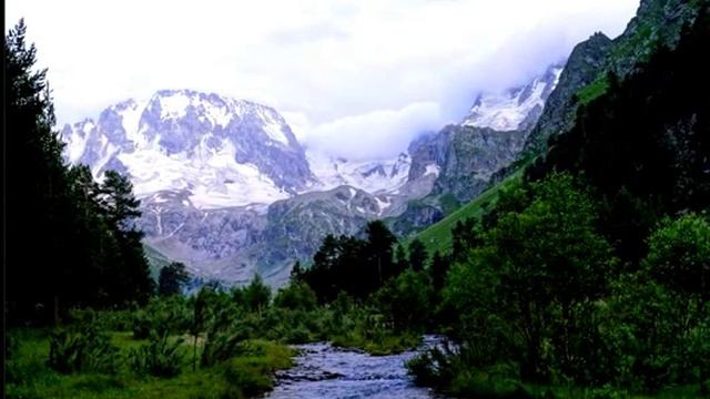 Стихийный пляж и игры в фонтанах смотреть онлайн