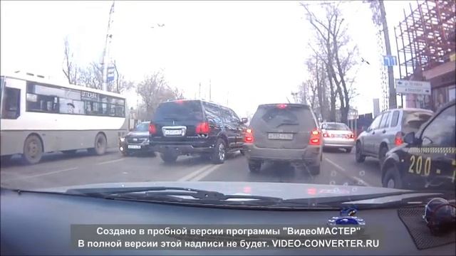 Автохам: внедорожник по "встречке" смотреть онлайн