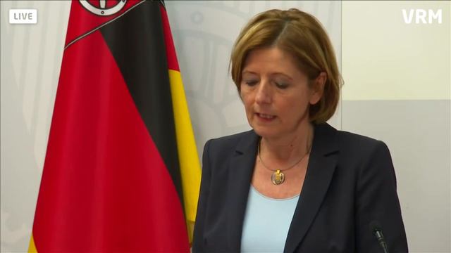 Live: Malu Dreyer informiert über Öffnungsschritte in Rheinland-Pfalz смотреть онлайн