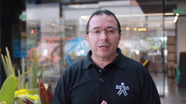Carlos Mario Estrada Molina Director General del SENA смотреть онлайн