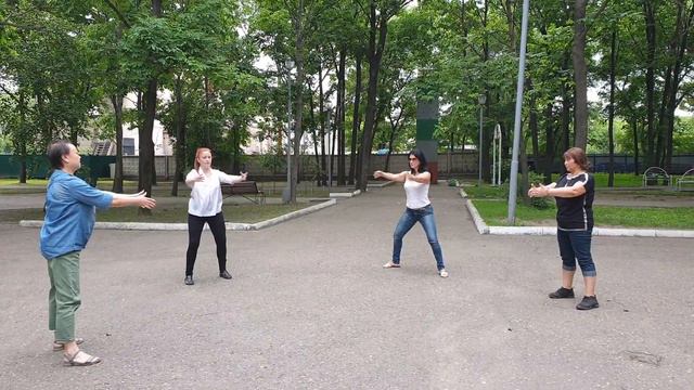 #АкадемияУспехВместе .Уссурийская команда делает зарядку! смотреть онлайн