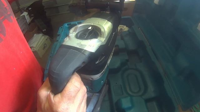 Makita DHR 400 смотреть онлайн