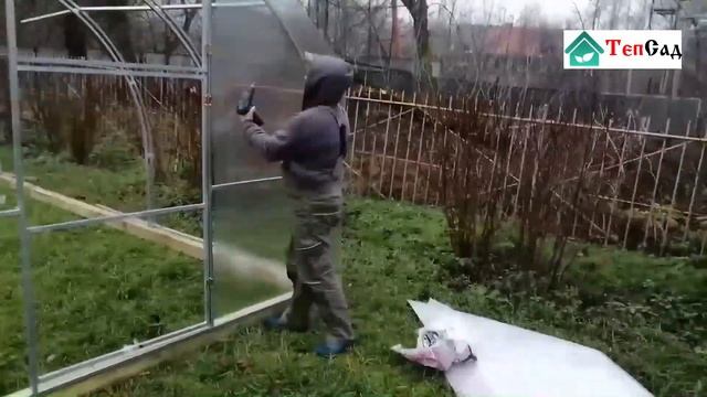 Арочная теплица шириной 3 метра и длиной 7