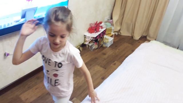 Мостик из позиции стоя детям смотреть онлайн