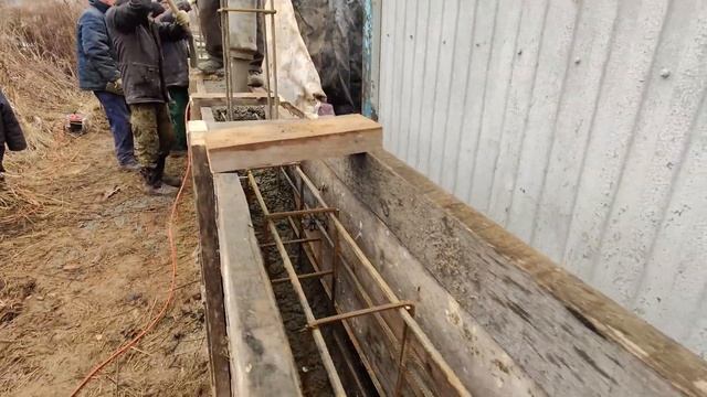 Проверка качества бетона, поставленного на стройку, кубики в лабораторию, заливка бетона забор смотреть онлайн