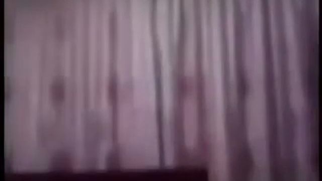 Прыгнул на стул смотреть онлайн